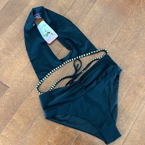 Oceanus black halter top and cheeky bikini bottom in black size large NEW. - Picture 1 of 11